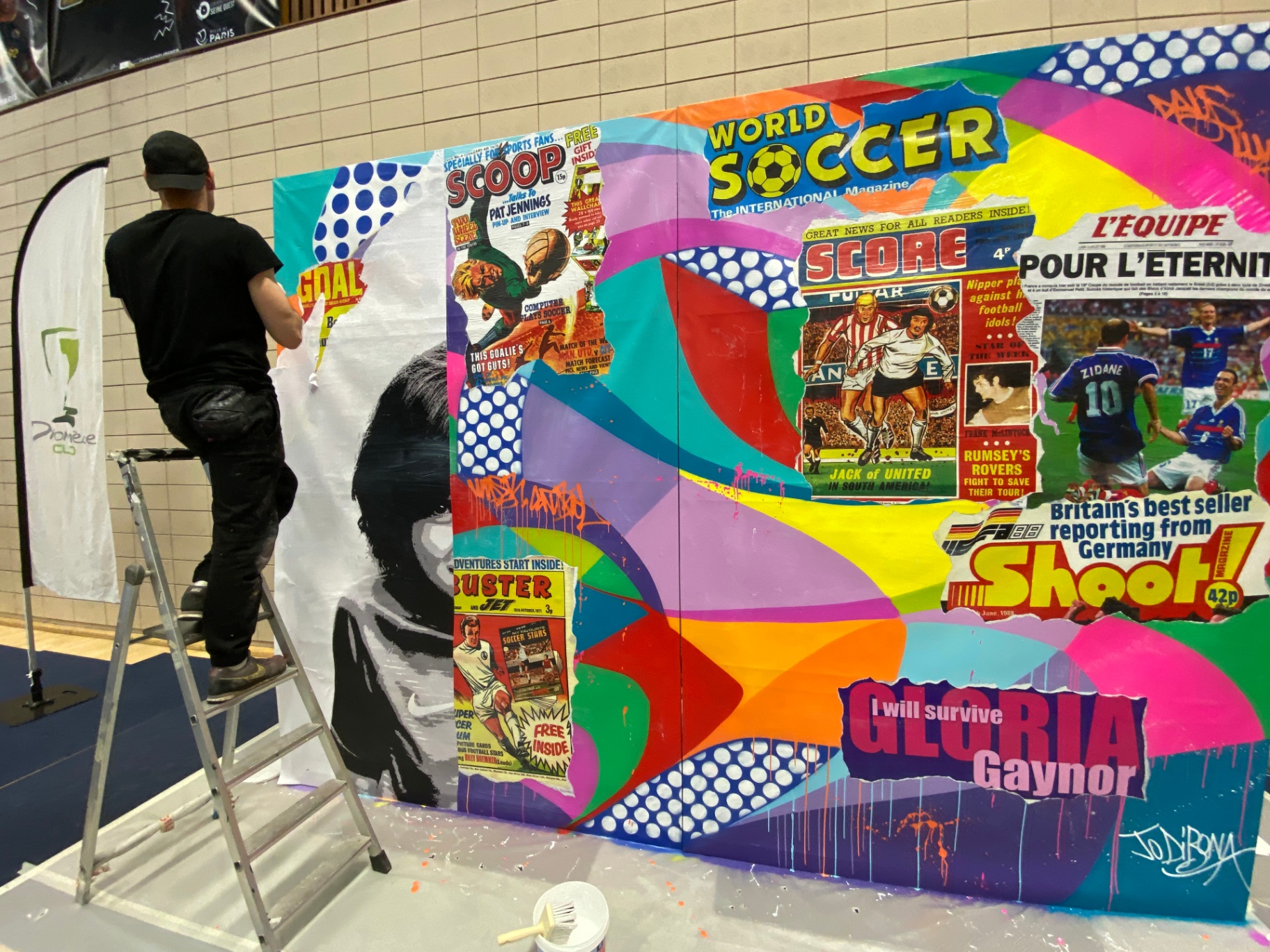 Diomède Cup — détail de la fresque en cours de réalisation