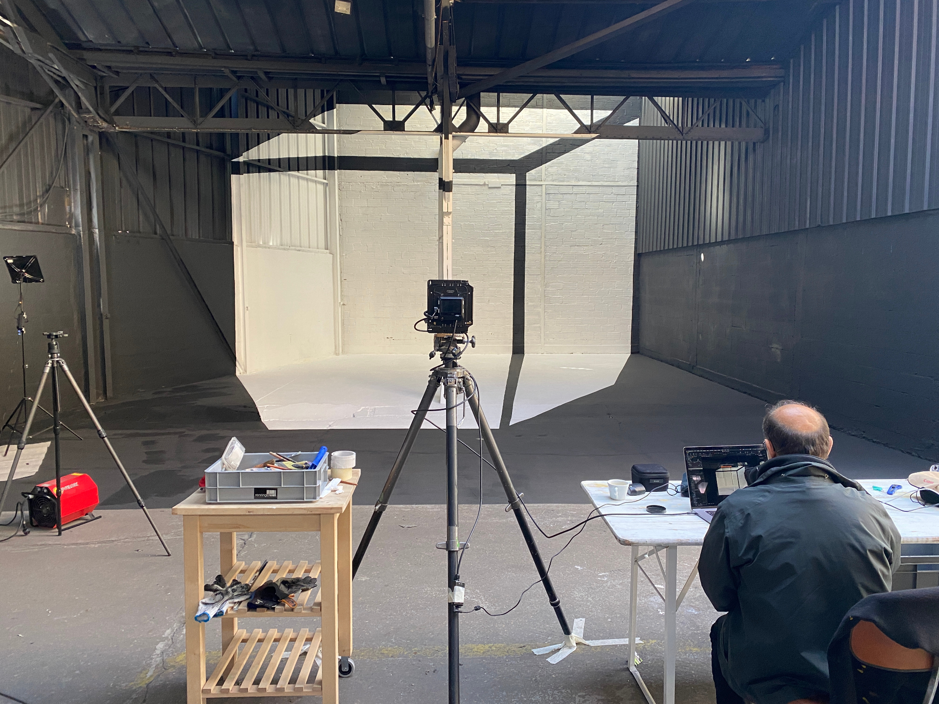 Made in Neuf-Deux — installation in situ en cours de réalisation